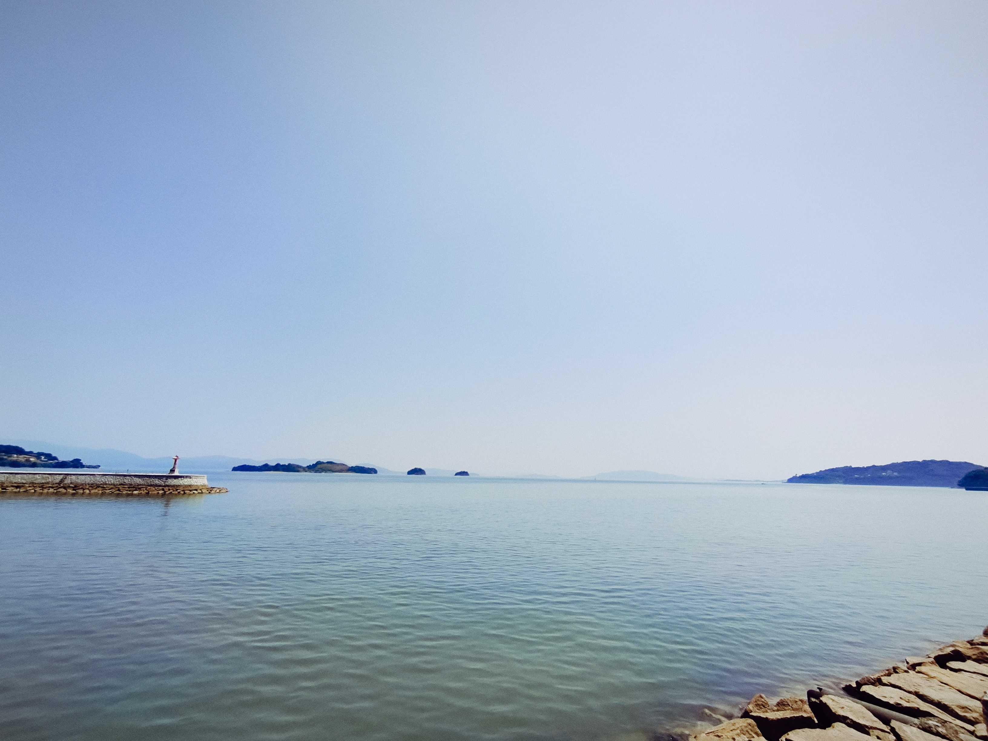 穏やかな海の風景